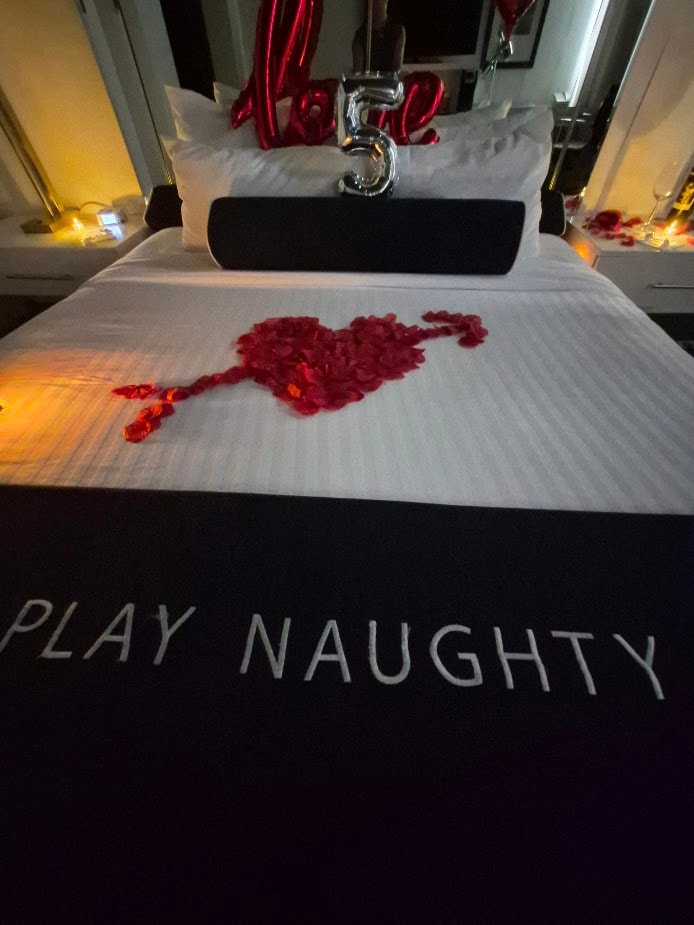 Proposal setup heart balloons